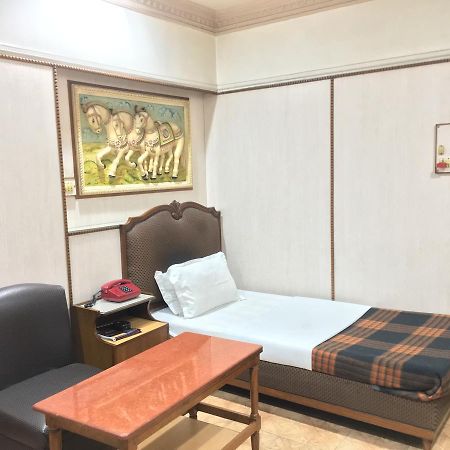 Nalanda Hotel Jamshedpur Buitenkant foto