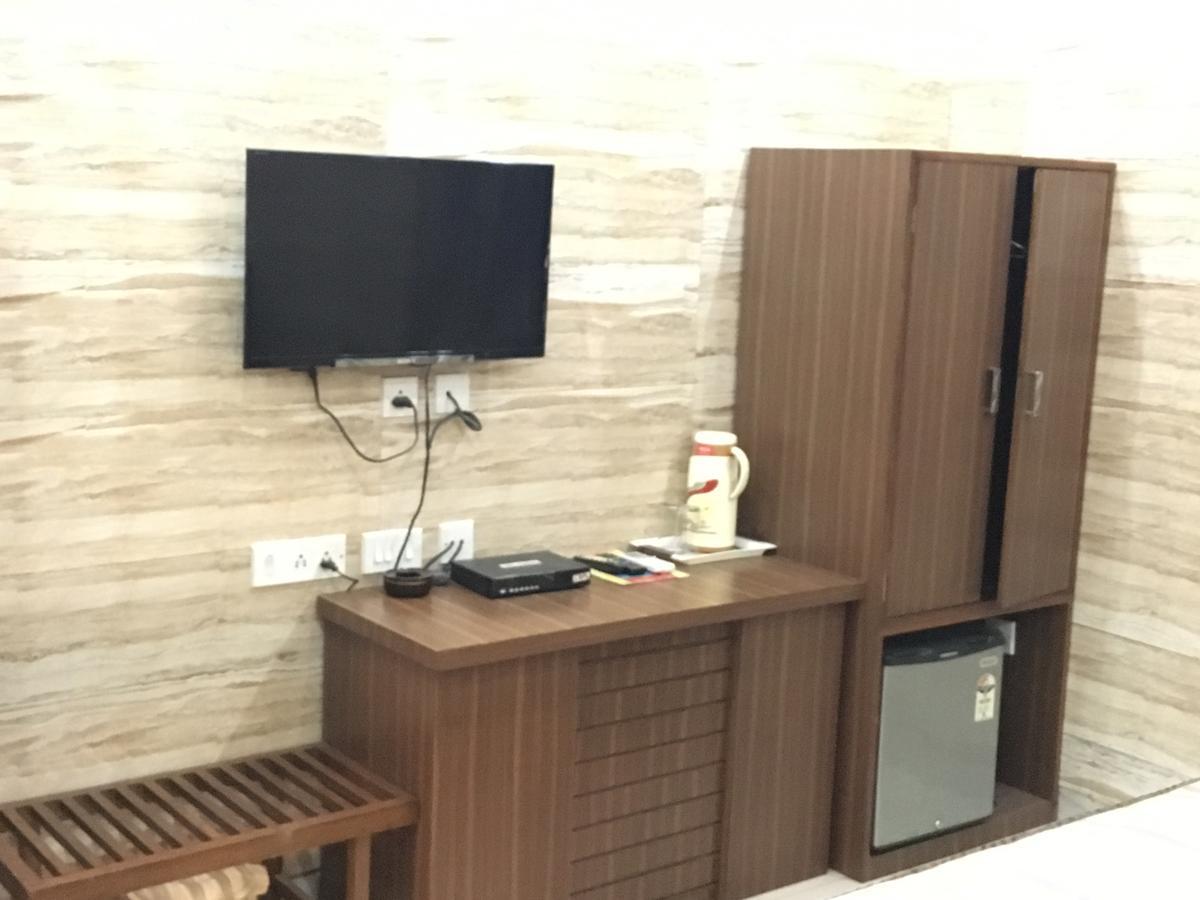 Nalanda Hotel Jamshedpur Buitenkant foto